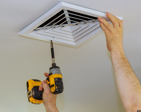 Comment installer une VMC pour supprimer les odeurs et l'humidité dans une salle de bain à Marignane dans les Bouches-du-Rhône