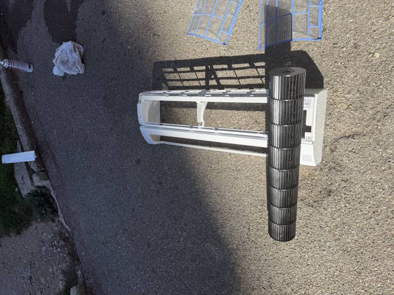 Nettoyage et réglage de climatiseur console Daikin pour bureaux avec contrat d'entretien à Marignane et l'Étang de Berre ?