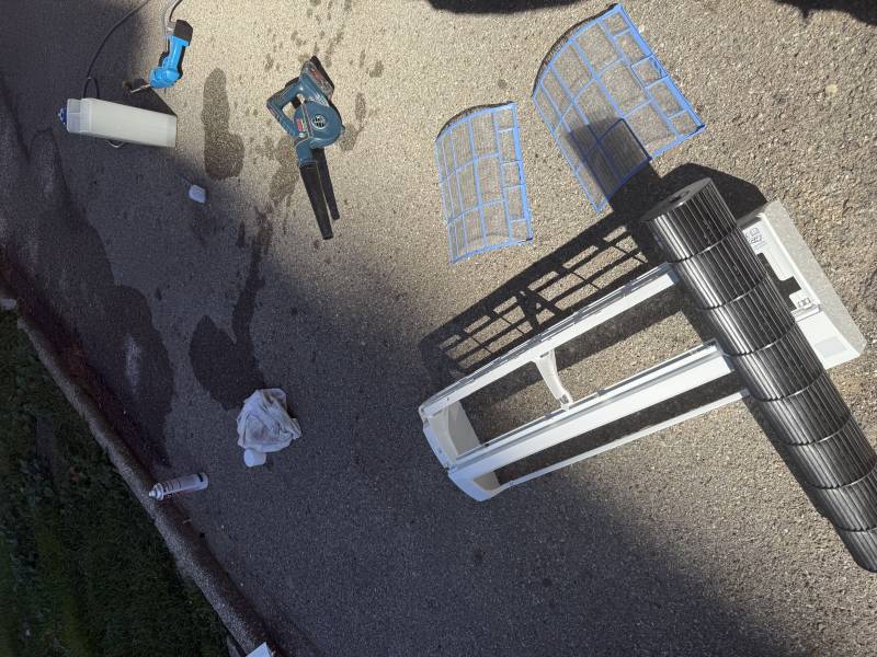 Où trouver un service de maintenance pour climatisation gainable silencieuse dans une villa à Sausset-les-Pins proche de Carry-le-Rouet ?