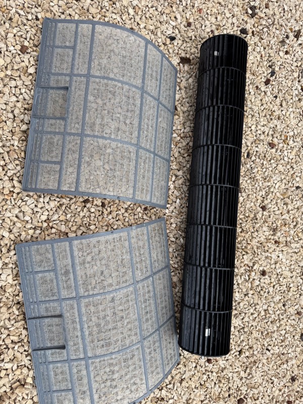 révision et entretien climatisation Mitsubishi complète sur la commune de Martigues 